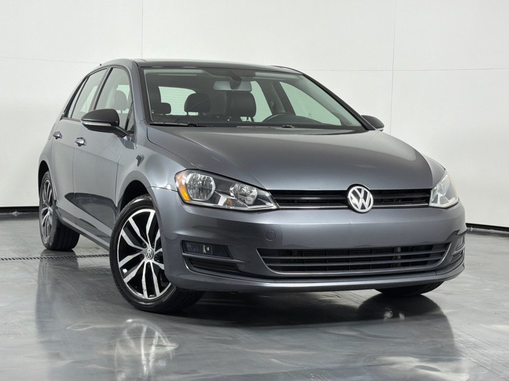 Used 2016 Volkswagen Golf SE FWD image 2