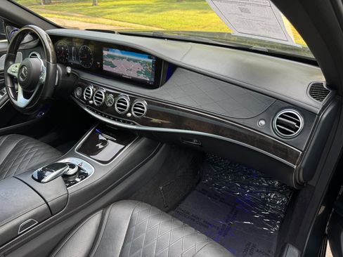 Used 2020 Mercedes-Benz Maybach S 650 image 28