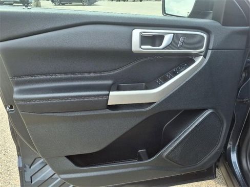 Certified 2023 Ford Explorer XLT w/ Equipment Group 202A image 13