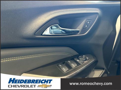 Used 2025 Chevrolet Trax ACTIV w/ Driver Confidence Package FWD image 11