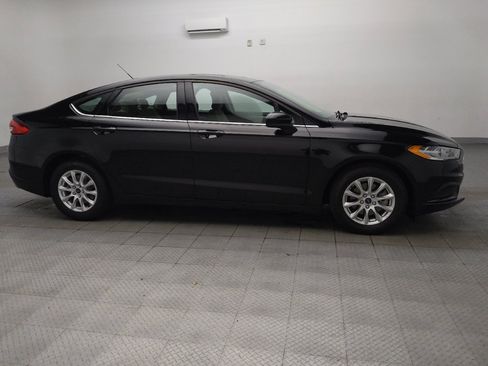 Used 2018 Ford Fusion S FWD image 11