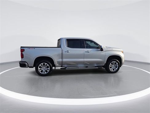 Used 2022 Chevrolet Silverado 1500 LTZ w/ LTZ Premium Package image 9