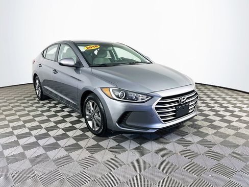 Used 2018 Hyundai Elantra SEL FWD image 2