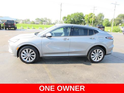 Used 2024 Buick Envista Sport Touring FWD image 9