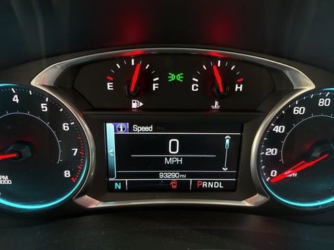 Used 2016 Chevrolet Malibu Premier w/ Driver Confidence Package II image 9