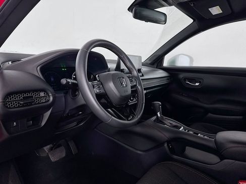 Used 2024 Honda HR-V Sport image 12