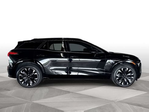 Used 2024 Chevrolet Blazer EV RS RWD image 9