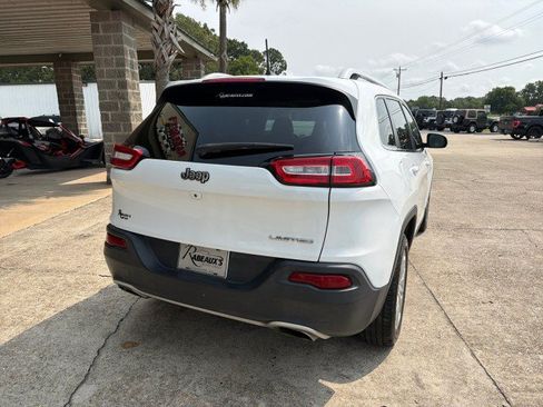 Used 2017 Jeep Cherokee Limited FWD image 5