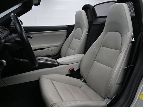 Certified 2023 Porsche 718 Boxster GTS image 5