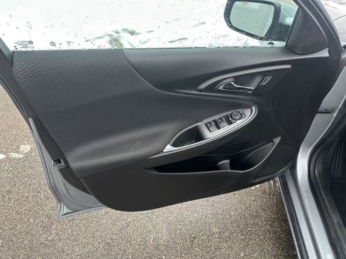 Used 2024 Chevrolet Malibu LT image 19