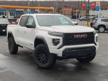 New 2026 GMC Canyon Elevation w/ Convenience Package