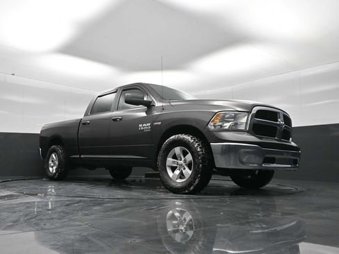 Used 2021 RAM 1500 Classic SLT image 18