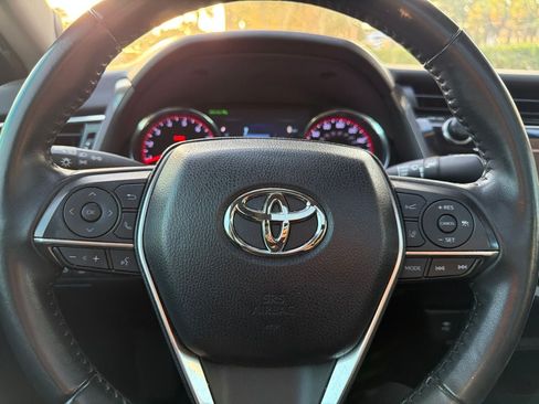 Used 2018 Toyota Camry XSE w/ Audio Package FWD image 10