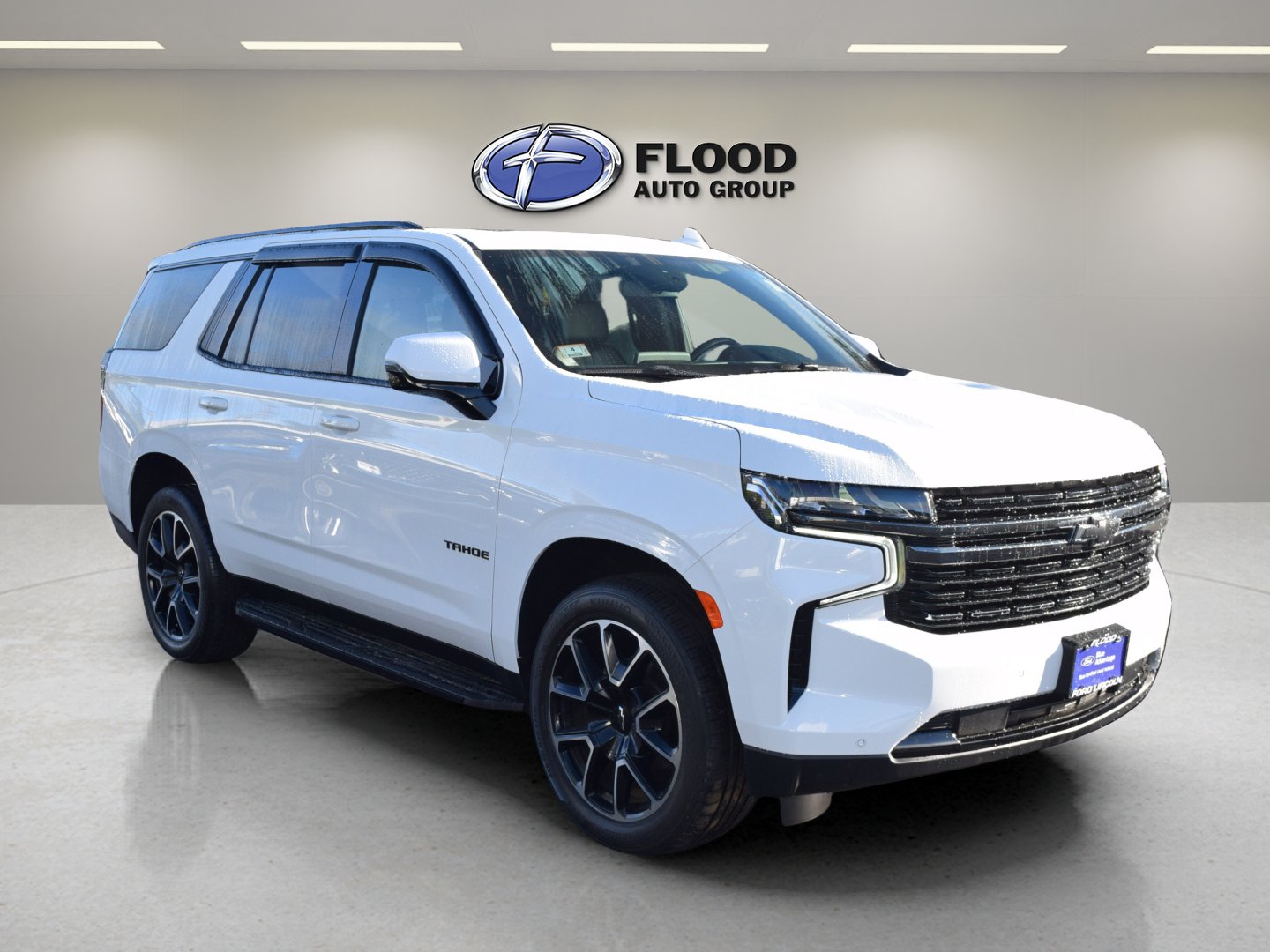 Used 2022 Chevrolet Tahoe RST w/ Sport Performance Package AWD/4WD image 1