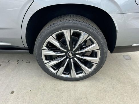 New 2026 Cadillac Escalade Luxury w/ Touring Package image 11