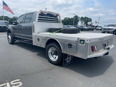 Used 2022 Ford F550 4x4 Crew Cab Super Duty image 3