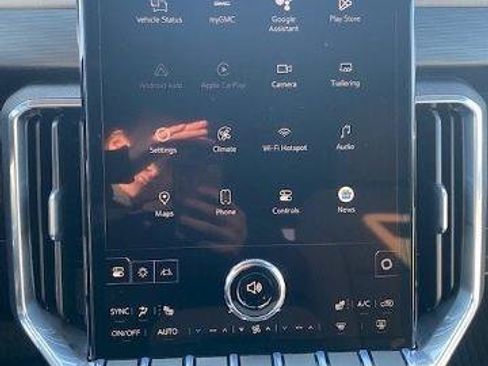 New 2026 GMC Acadia Elevation image 22