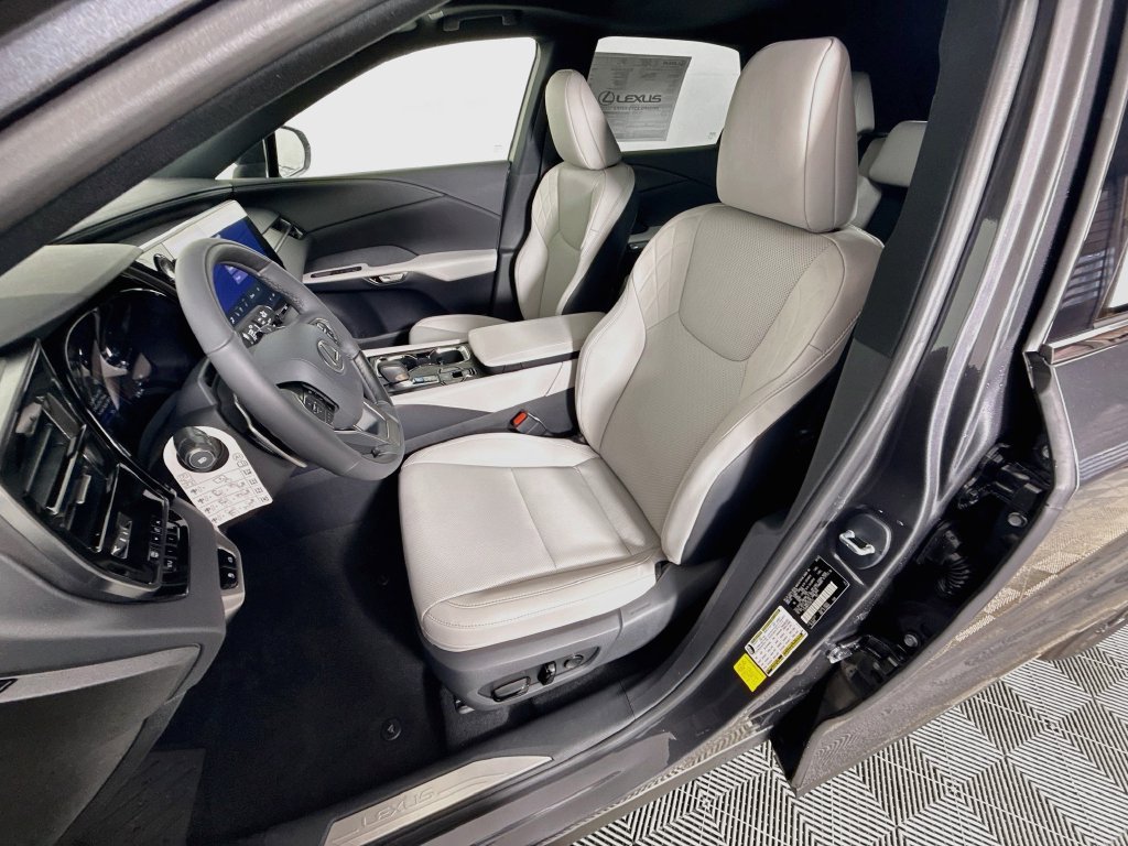 New 2026 Lexus RX 350 FWD image 16