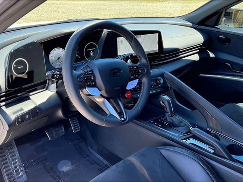 Used 2025 Hyundai Elantra N FWD image 18