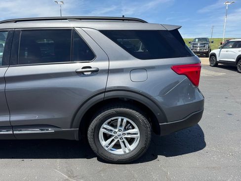 Used 2023 Ford Explorer XLT w/ Equipment Group 202A AWD/4WD image 39
