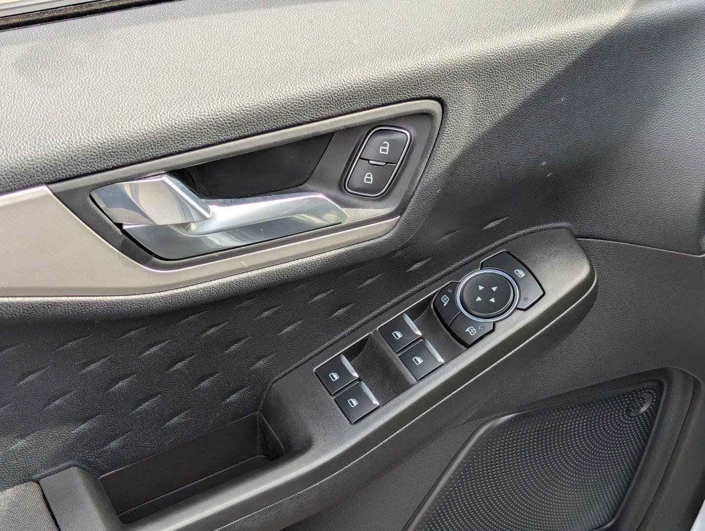 Used 2020 Ford Escape SE AWD/4WD image 11