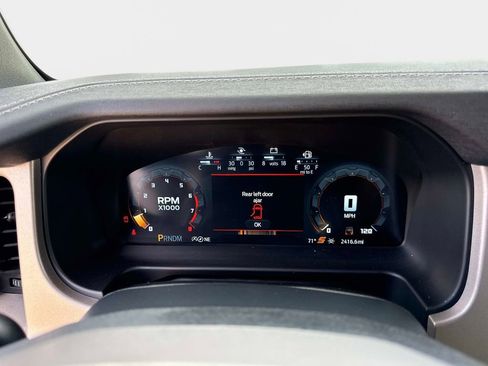 Used 2025 Ford Bronco Outer Banks image 27