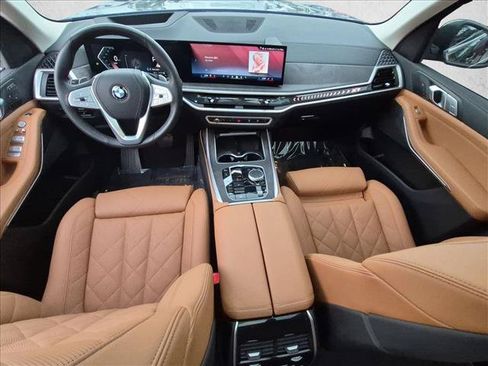 Used 2026 BMW X7 xDrive40i AWD/4WD image 19
