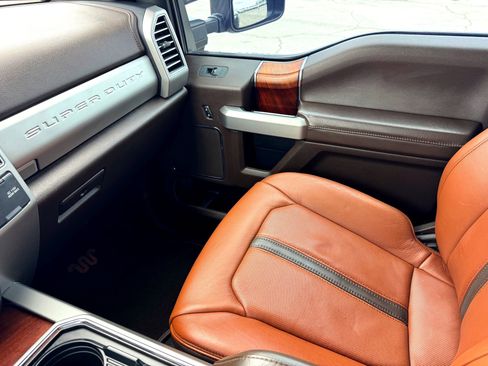 Used 2021 Ford F450 King Ranch w/ King Ranch Ultimate Package AWD/4WD image 33