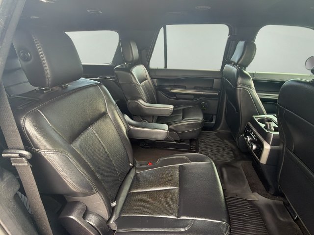 Used 2020 Ford Expedition Max XLT w/ Equipment Group 202A AWD/4WD image 12