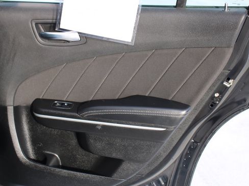 Used 2022 Dodge Charger SXT image 16
