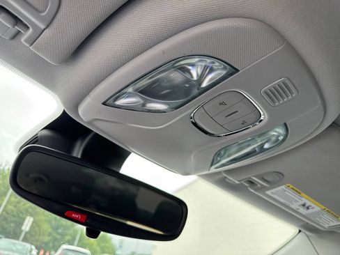 Used 2022 Jeep Compass Latitude FWD image 28