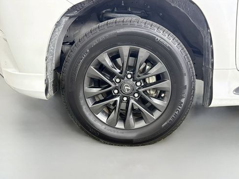 Certified 2022 Lexus GX 460 Premium w/ Premium Plus Package AWD/4WD image 32