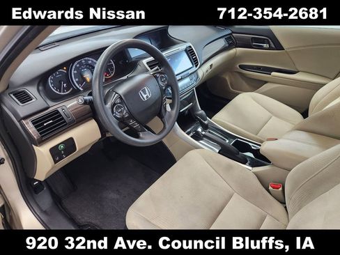 Used 2017 Honda Accord EX image 16
