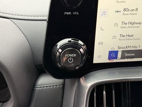 New 2026 Lexus LX 700h Luxury image 30