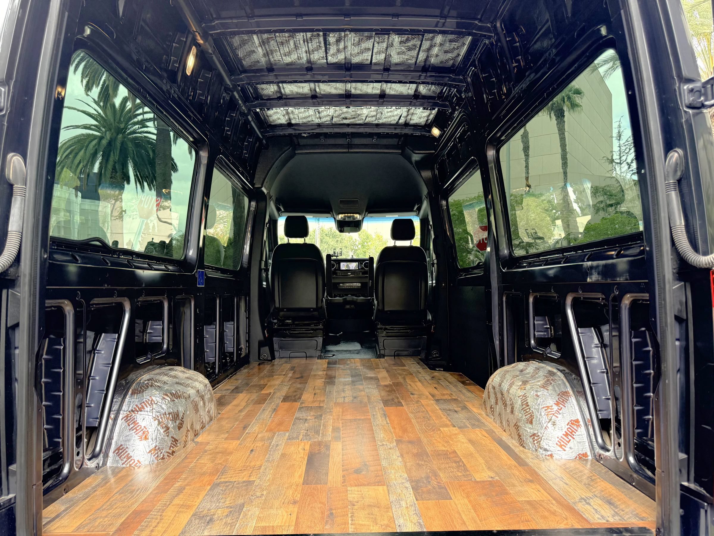 Used 2023 Mercedes-Benz Sprinter 2500 image 13