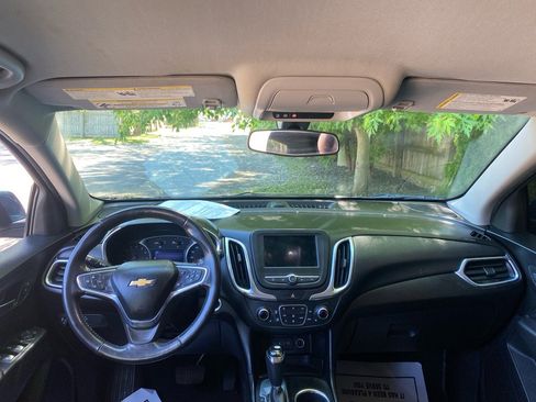 Used 2019 Chevrolet Equinox LT FWD image 15