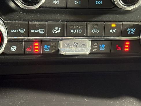 Used 2022 Ford F150 Lariat w/ Equipment Group 502A High AWD/4WD image 37