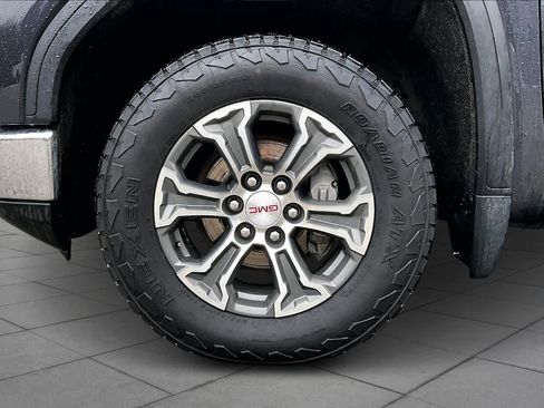 Used 2024 GMC Sierra 1500 SLT image 10