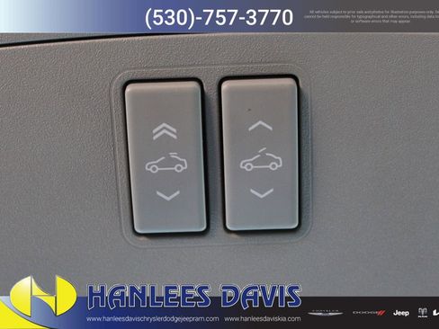 Used 2015 Chevrolet SS image 26