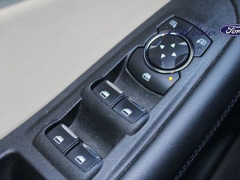 Certified 2022 Ford Edge SEL w/ Convenience Package image 22