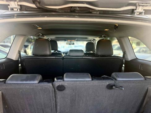 Used 2016 Toyota Highlander XLE FWD image 14