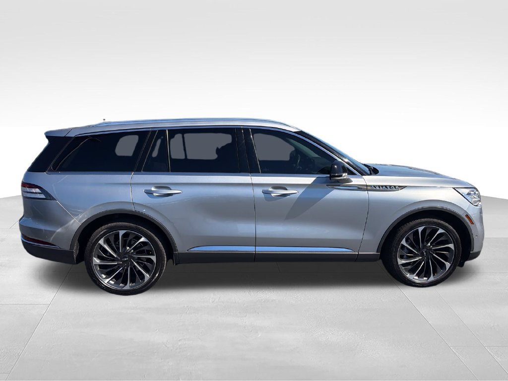 Used 2021 Lincoln Aviator Reserve w/ Equipment Group 202A AWD/4WD image 6