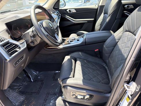Used 2026 BMW X7 xDrive40i w/ Premium Package AWD/4WD image 16