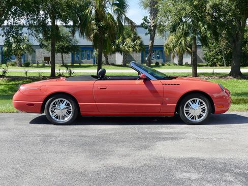 Used 2003 Ford Thunderbird image 5