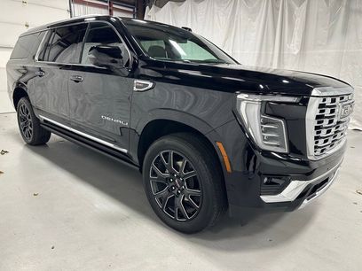 Used 2025 GMC Yukon XL Denali w/ Sun & Power Step Package