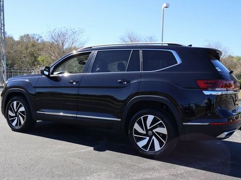 Certified 2025 Volkswagen Atlas SEL image 5