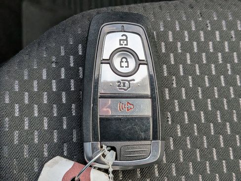 Certified 2025 Ford Escape ST-Line w/ Equipment Group 301A image 31