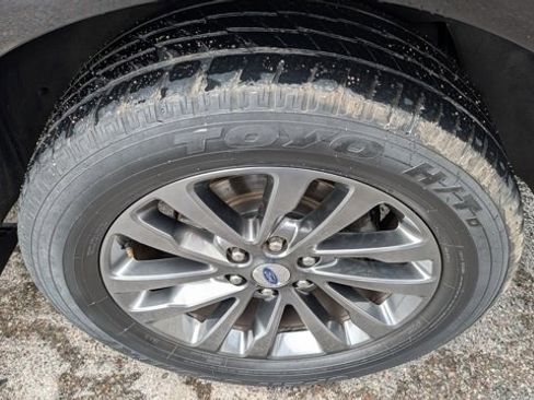 Used 2021 Ford Expedition Max Limited image 24