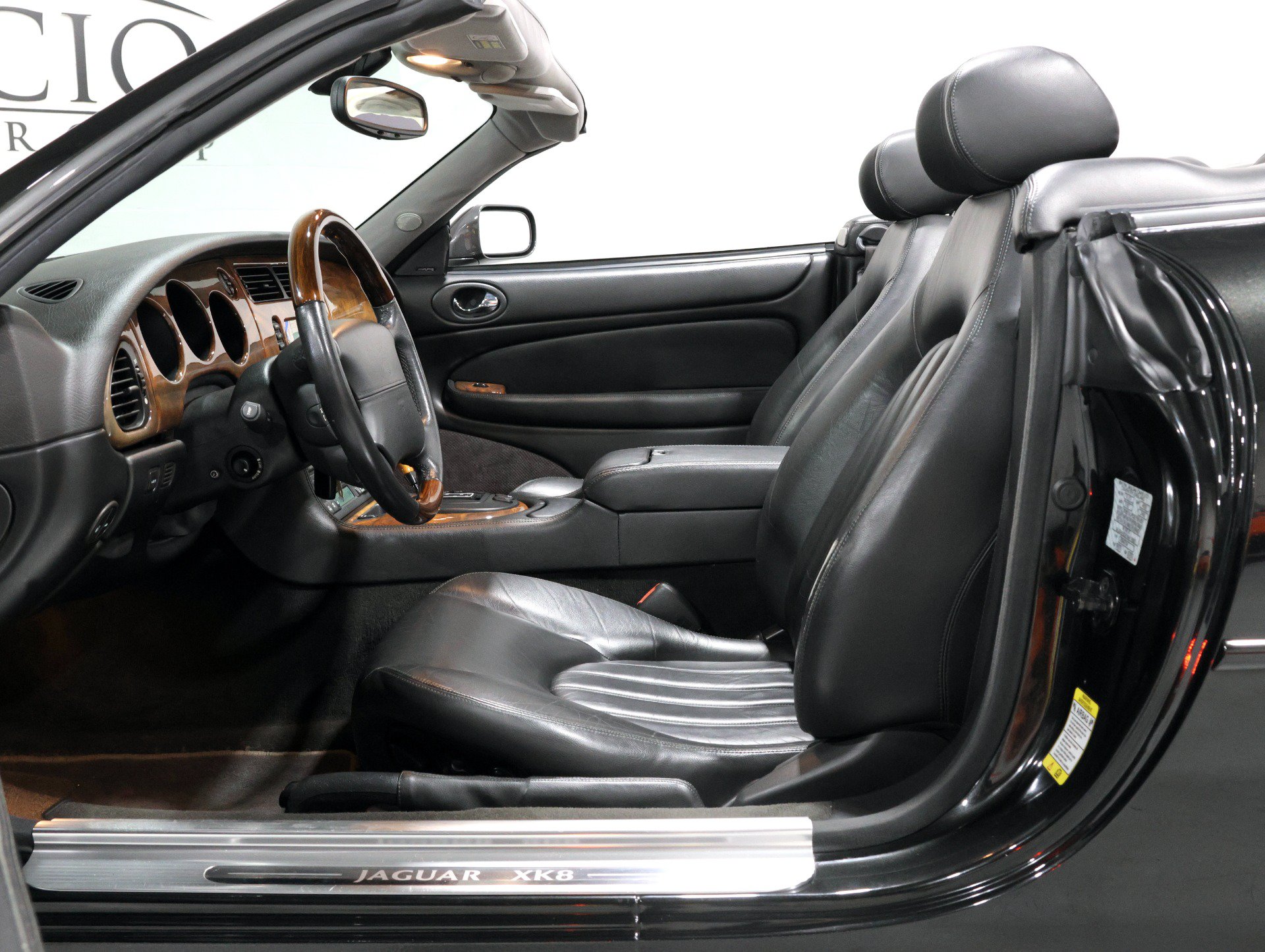 Used 2001 Jaguar XK8 Convertible RWD image 69
