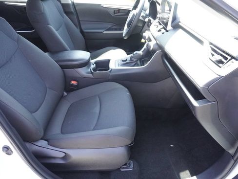 Used 2025 Toyota RAV4 LE AWD/4WD image 23